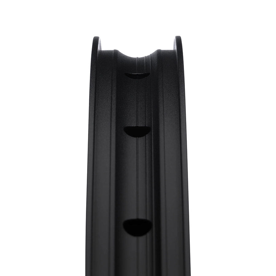 crankbrothers, Synthesis Alloy DH, Wheel, Front, 29'' / 622, i9 1/1, Holes: 28, 20mm TA, 110mm, Disc IS 6-bolt, Black