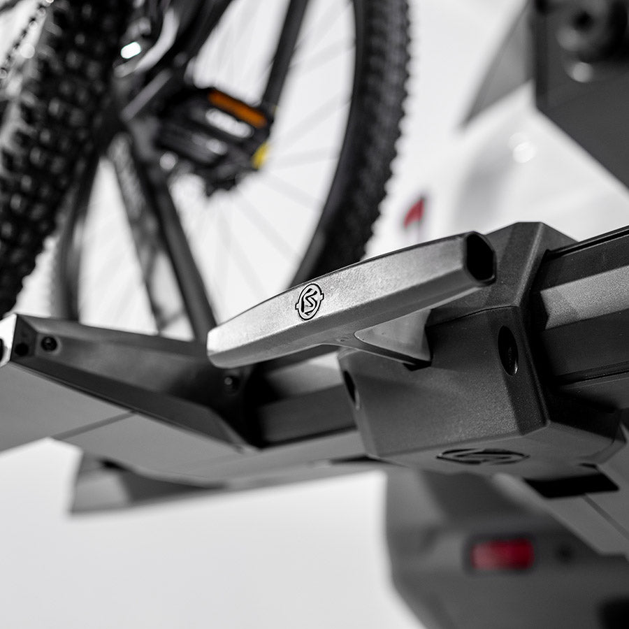 Saris, Superclamp G4 2 Bike, Hitch Mount Rack, 1-1/4'' and 2'', Bikes: 2, Weight: 60 lb